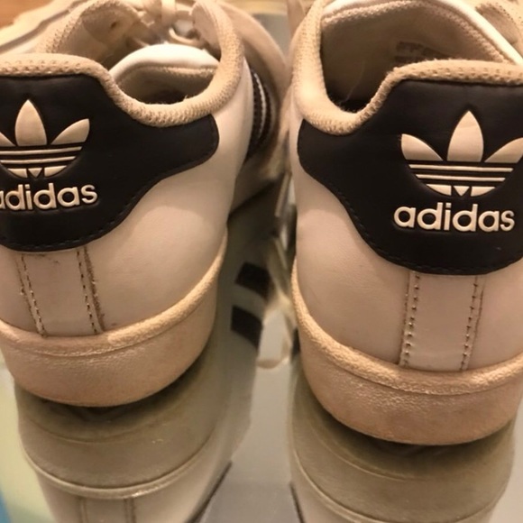Adidas superstars - Picture 3 of 4